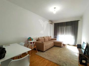 Apartamento T2 para Venda em Cartaxo e Vale da Pinta