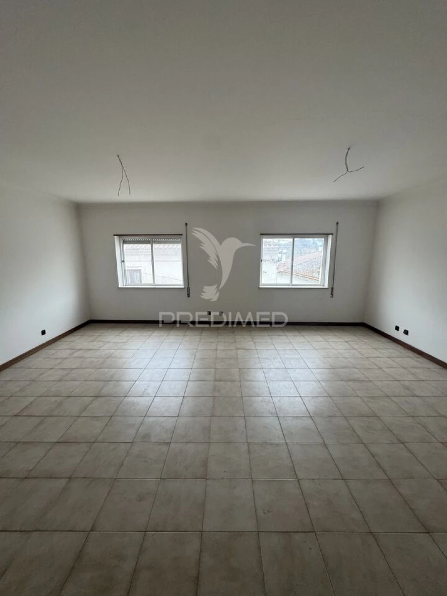 Loja para Venda em Porto de Mós - São João Baptista e São Pedro Foto 6