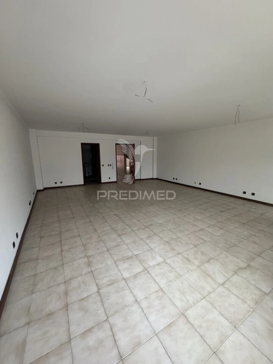 Loja para Venda em Porto de Mós - São João Baptista e São Pedro Foto 9