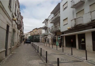 Loja para Venda em Bombarral e Vale Covo