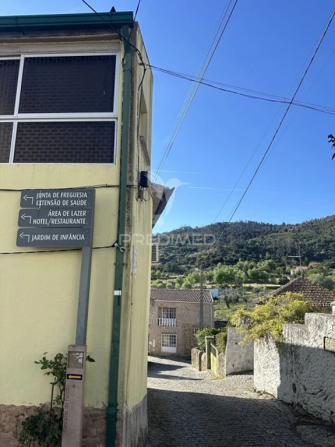 Moradia T3 para Venda em Pero Viseu