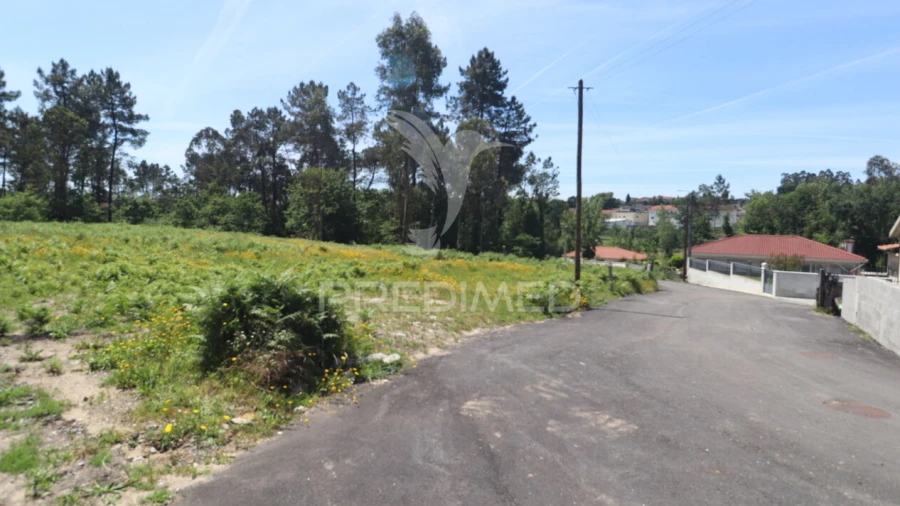 Terreno para Venda em Vila Verde e Barbudo