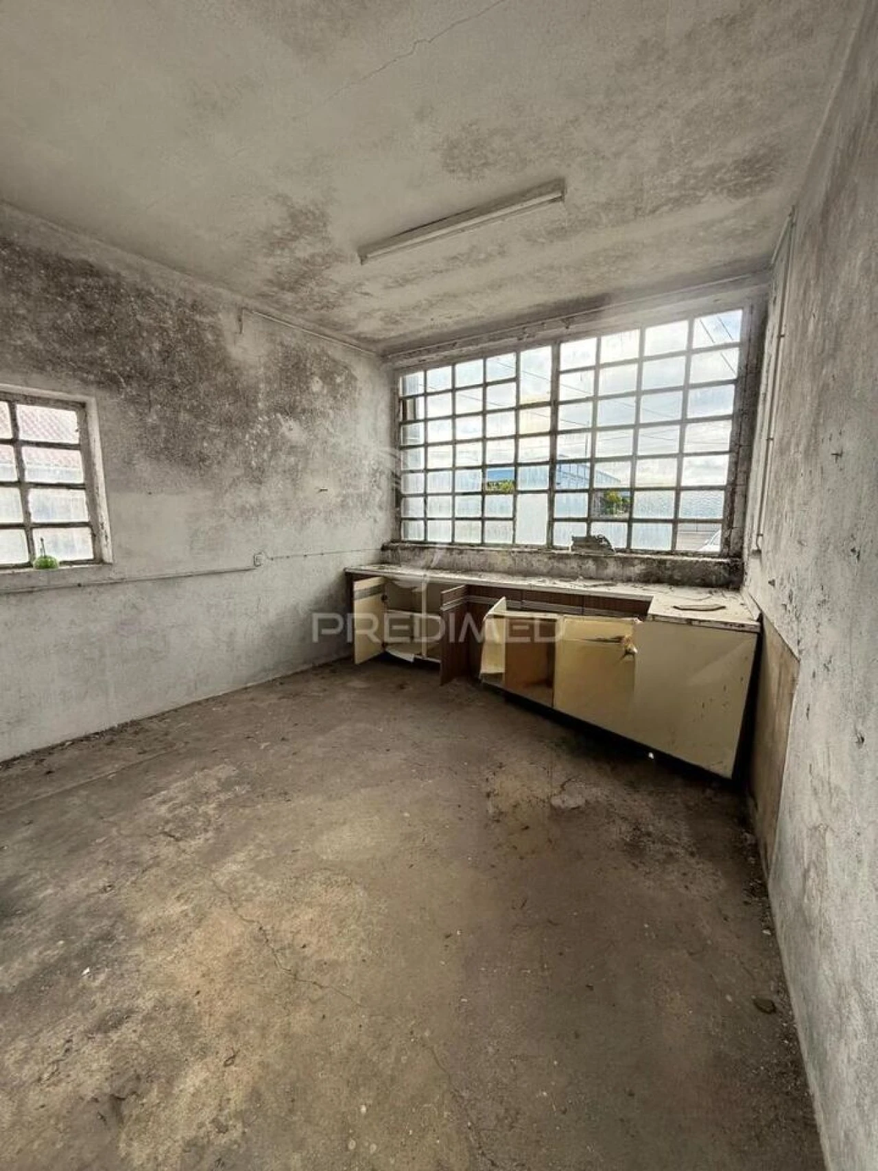 Armazém para Venda em Porto de Mós - São João Baptista e São Pedro Foto 8