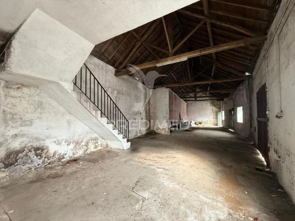 Armazém para Venda em Porto de Mós - São João Baptista e São Pedro Foto 15