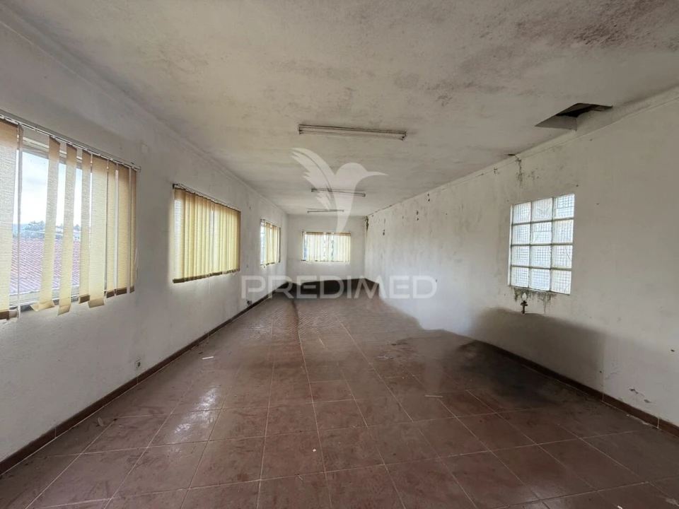 Armazém para Venda em Porto de Mós - São João Baptista e São Pedro Foto 20