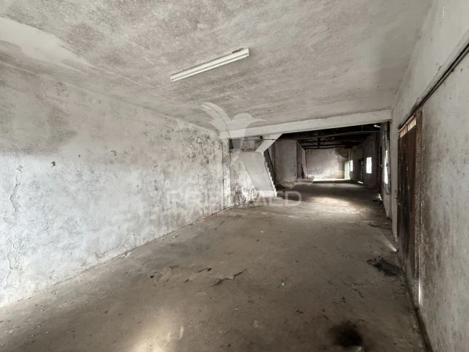 Armazém para Venda em Porto de Mós - São João Baptista e São Pedro Foto 23