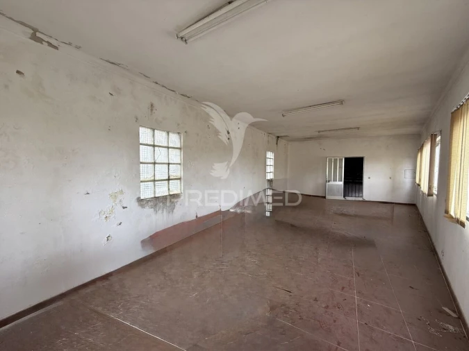 Armazém para Venda em Porto de Mós - São João Baptista e São Pedro Foto 16