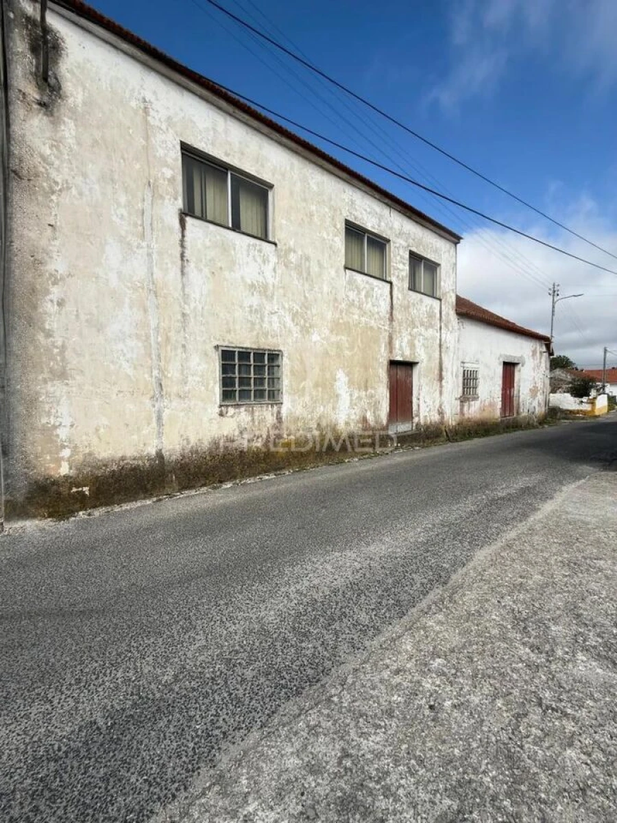 Armazém para Venda em Porto de Mós - São João Baptista e São Pedro Foto 4
