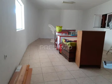 Moradia T2 para Venda em Cortiçô e Vila Chã