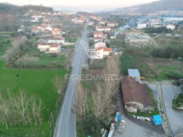 Terreno para Venda em Briteiros Santo Estêvão e Donim
