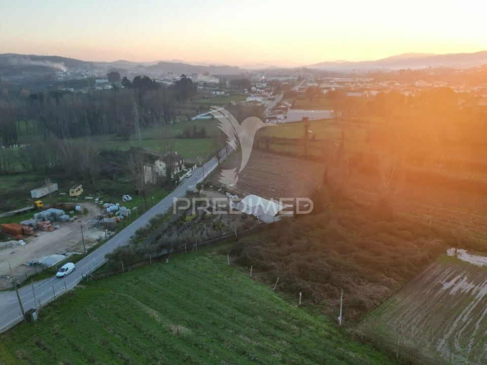 Terreno para Venda em Briteiros Santo Estêvão e Donim Foto 9