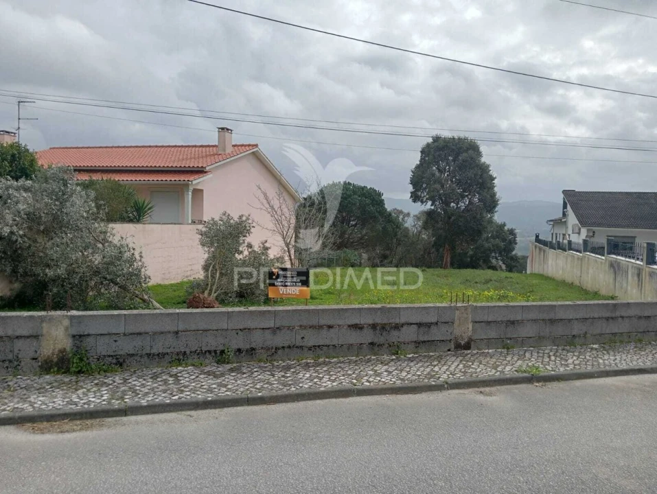 Terreno para Venda em Porto de Mós - São João Baptista e São Pedro Foto 1