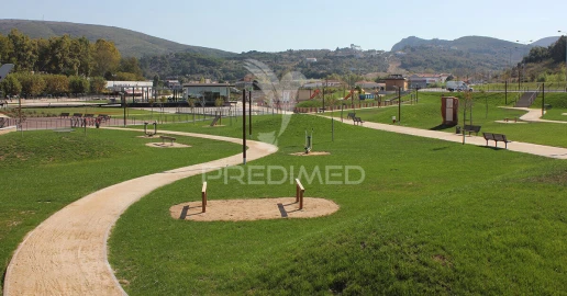 Terreno para Venda em Porto de Mós - São João Baptista e São Pedro