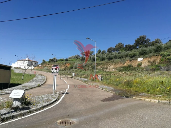 Terreno para Venda em Sé e São Lourenço Foto 3