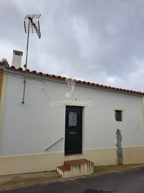 Moradia T1 para Venda em Pias