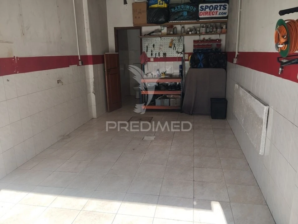 Garagem para Venda em Cacém e São Marcos Foto 2