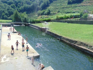 Terreno para Venda em Louredo e Fornelos