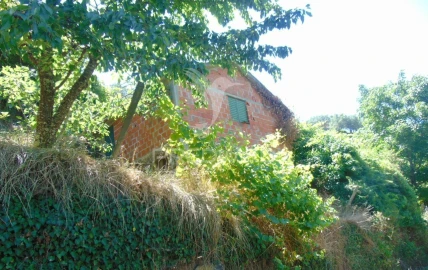 Terreno para Venda em Louredo e Fornelos