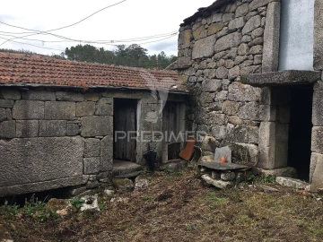 Moradia T5 para Venda em Préstimo e Macieira de Alcoba