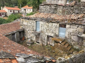 Moradia T5 para Venda em Préstimo e Macieira de Alcoba