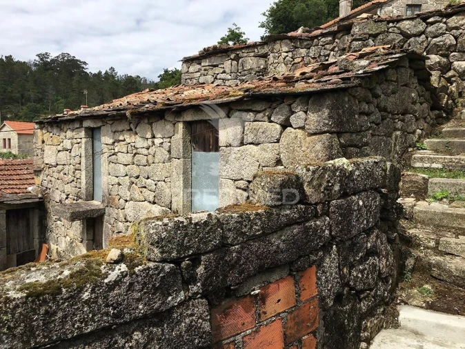 Moradia T5 para Venda em Préstimo e Macieira de Alcoba Foto 10