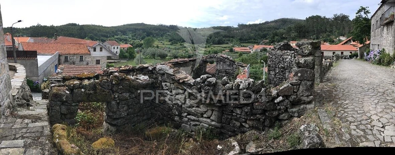 Moradia T5 para Venda em Préstimo e Macieira de Alcoba Foto 13