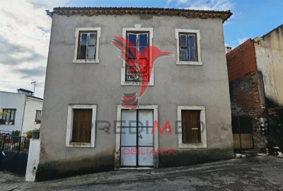Moradia T3 para Venda em Malhou, Louriceira e Espinheiro