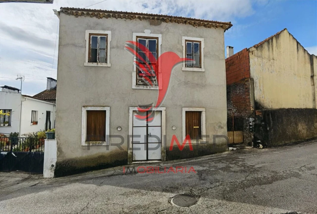 Moradia T3 para Venda em Malhou, Louriceira e Espinheiro Foto 1