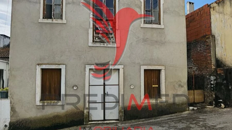 Moradia T3 para Venda em Malhou, Louriceira e Espinheiro