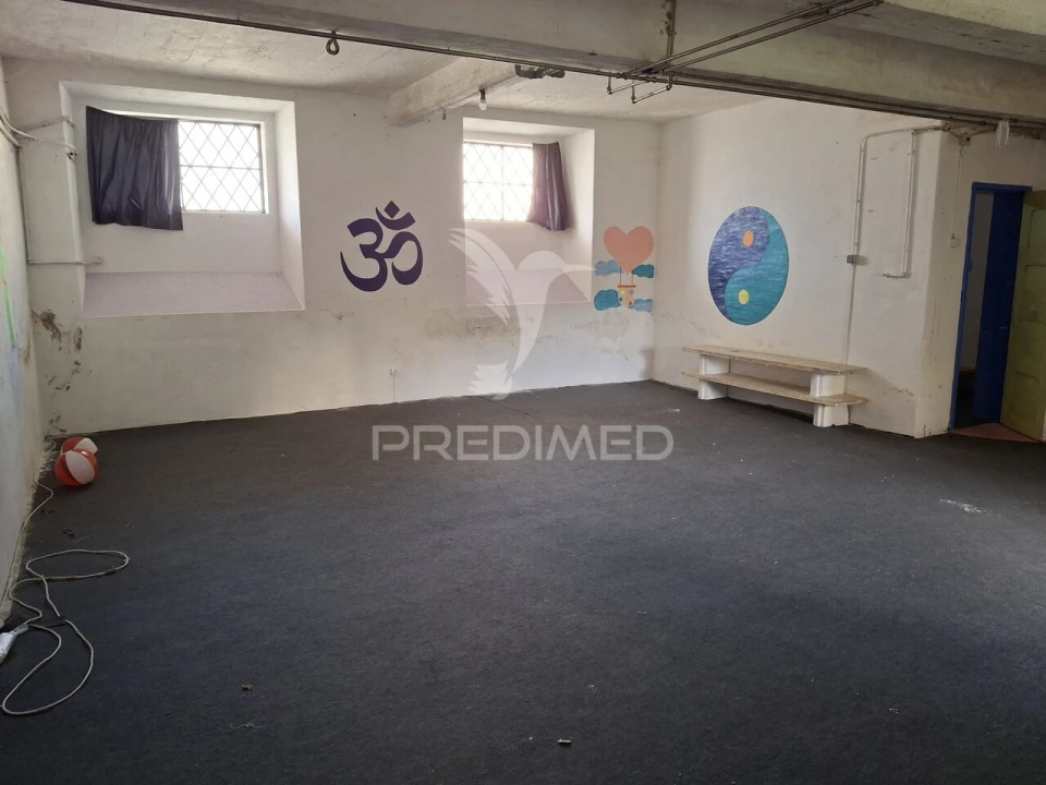 Armazém para Venda em São Miguel do Rio Torto e Rossio Ao Sul do Tejo Foto 1