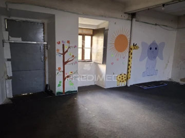 Armazém para Venda em São Miguel do Rio Torto e Rossio Ao Sul do Tejo