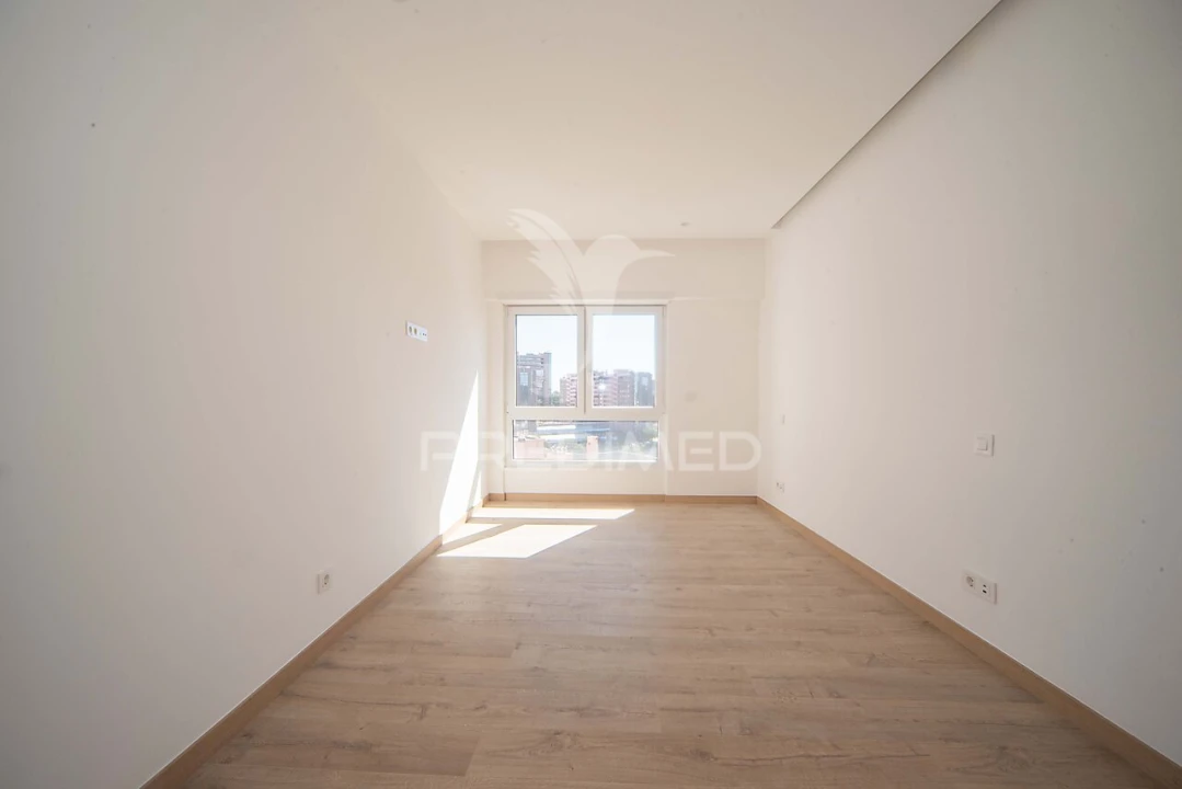 Apartamento T4 para Venda em São Domingos de Benfica Foto 31