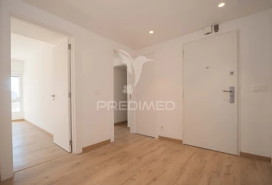 Apartamento T4 para Venda em São Domingos de Benfica