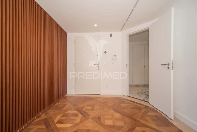 Apartamento T4 para Venda em São Domingos de Benfica