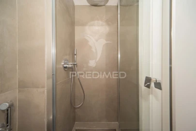 Apartamento T4 para Venda em São Domingos de Benfica