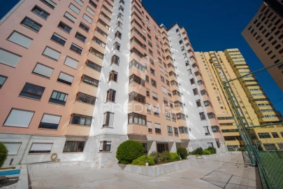 Apartamento T4 para Venda em São Domingos de Benfica