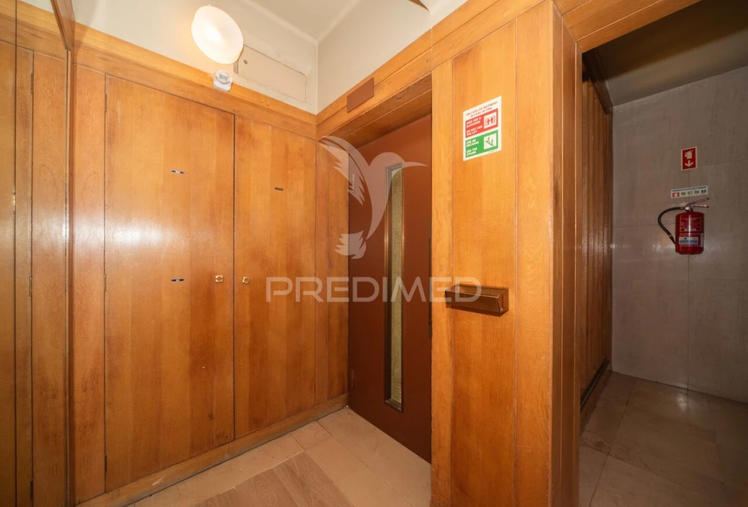 Apartamento T4 para Venda em São Domingos de Benfica Foto 20