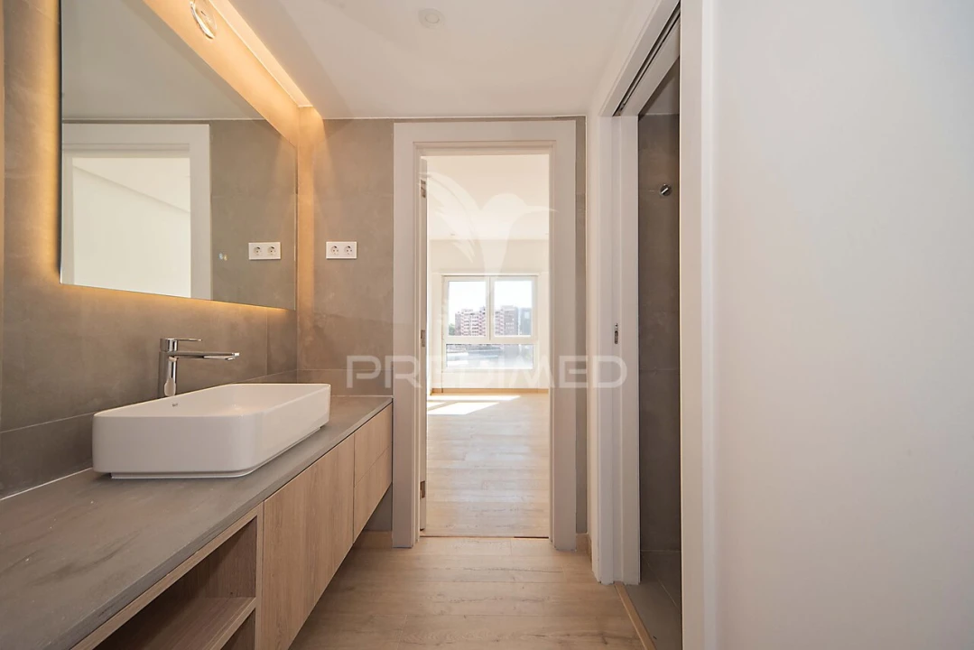 Apartamento T4 para Venda em São Domingos de Benfica Foto 33