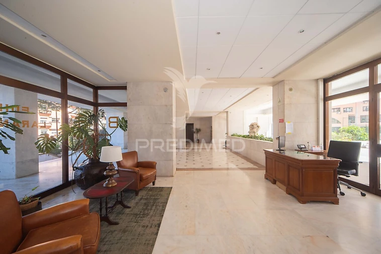 Apartamento T4 para Venda em São Domingos de Benfica Foto 14