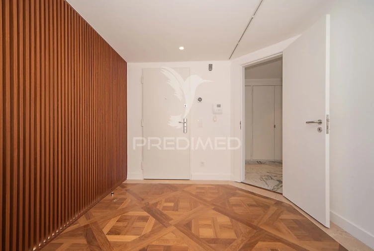 Apartamento T4 para Venda em São Domingos de Benfica Foto 23