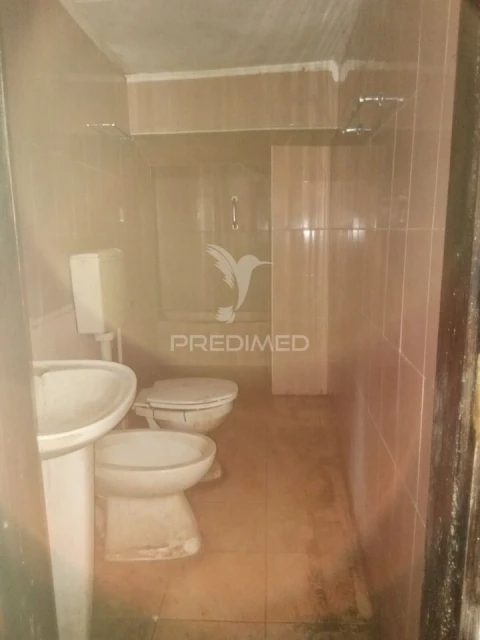 Moradia T6 para Venda em Borba (São Bartolomeu)