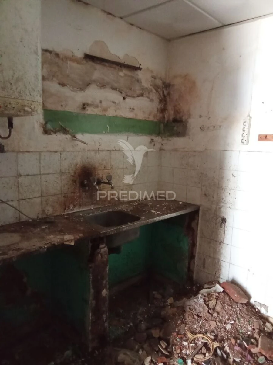 Moradia T6 para Venda em Borba (São Bartolomeu) Foto 14