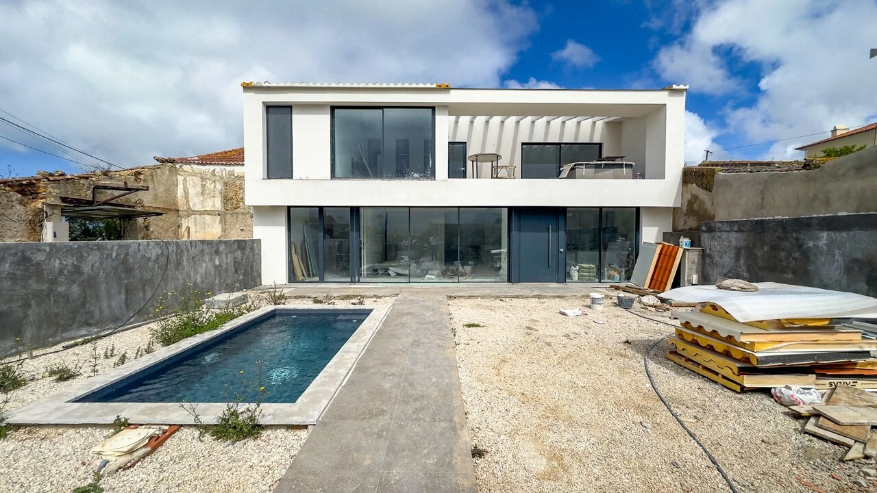 Moradia T3 para Venda em Santo Isidoro Foto 4