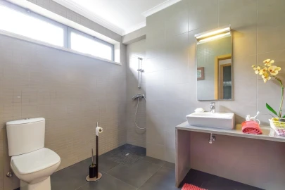 Moradia T6 para Venda em Santa Maria, São Pedro e Matacães