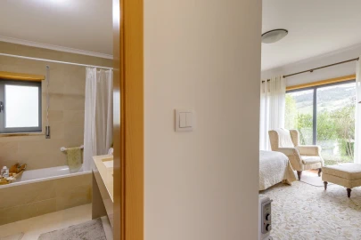 Moradia T6 para Venda em Santa Maria, São Pedro e Matacães