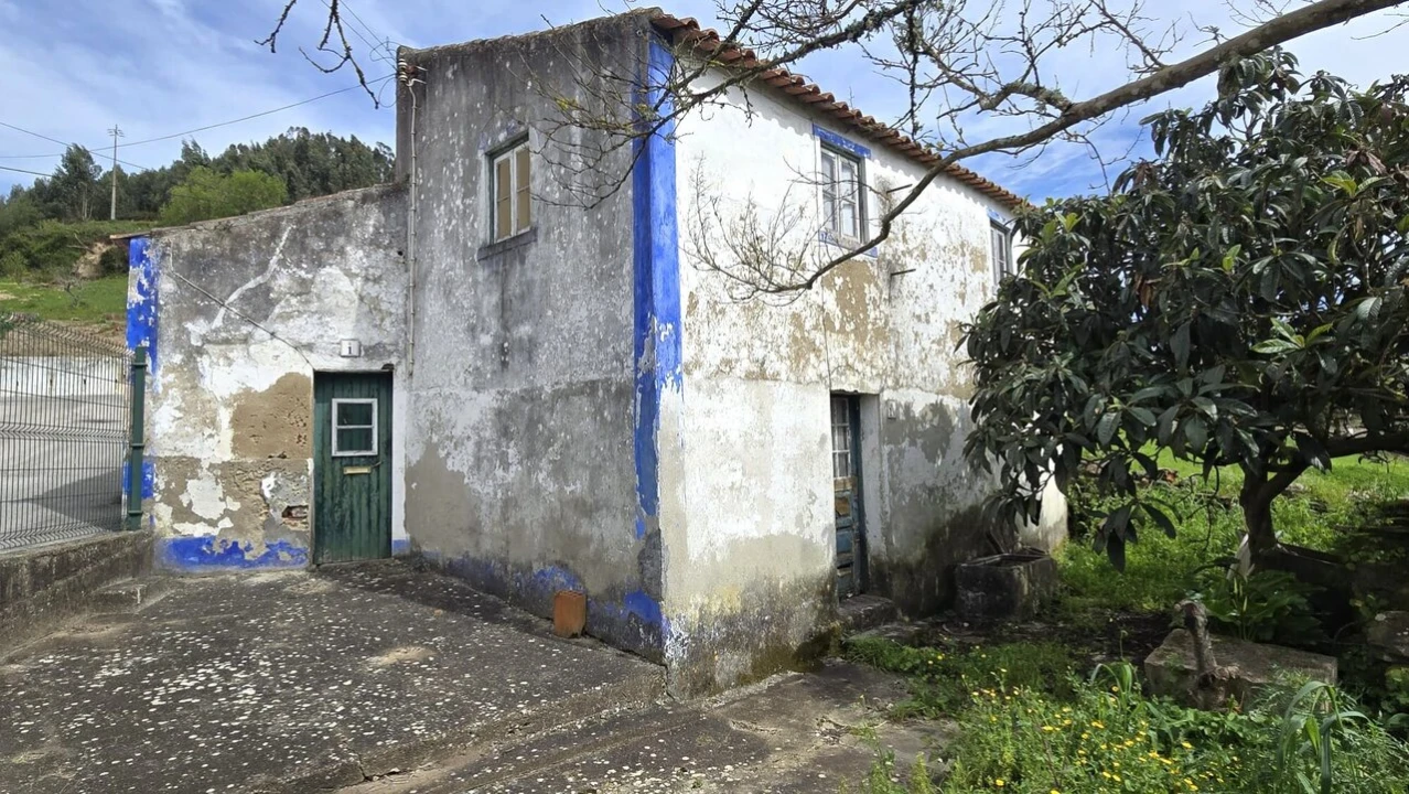 Moradia T3 para Venda em Azueira e Sobral da Abelheira Foto 2