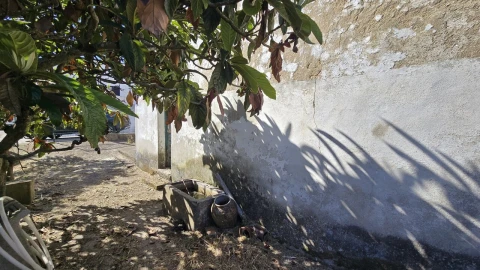 Moradia T3 para Venda em Azueira e Sobral da Abelheira