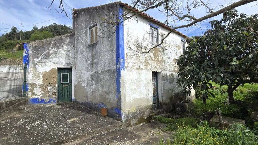 Moradia T3 para Venda em Azueira e Sobral da Abelheira Foto 2