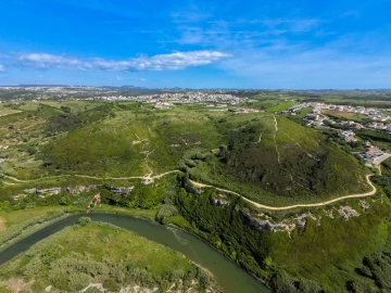 Terreno para Venda em Carvoeira