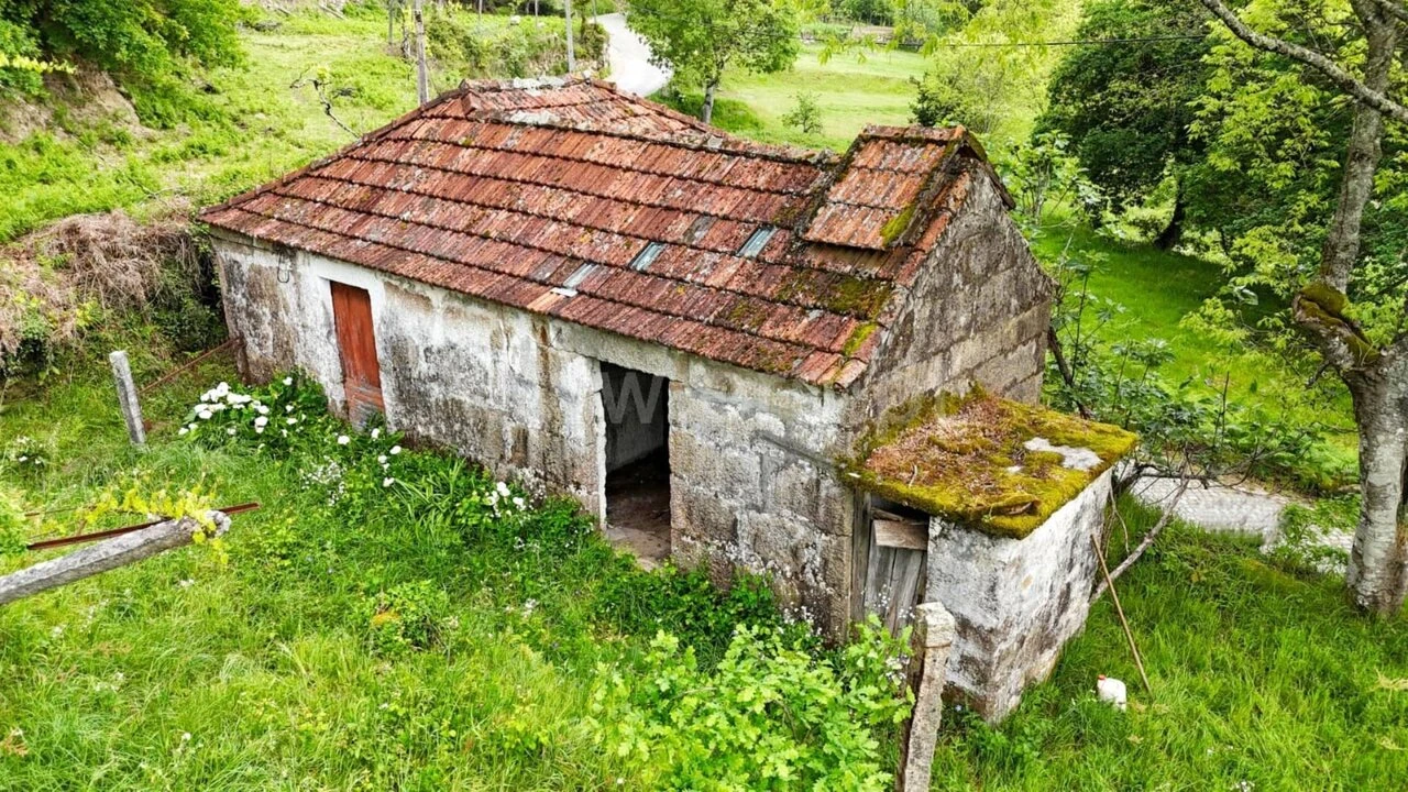 Quinta T0 para Venda em Sande e São Lourenço Foto 1